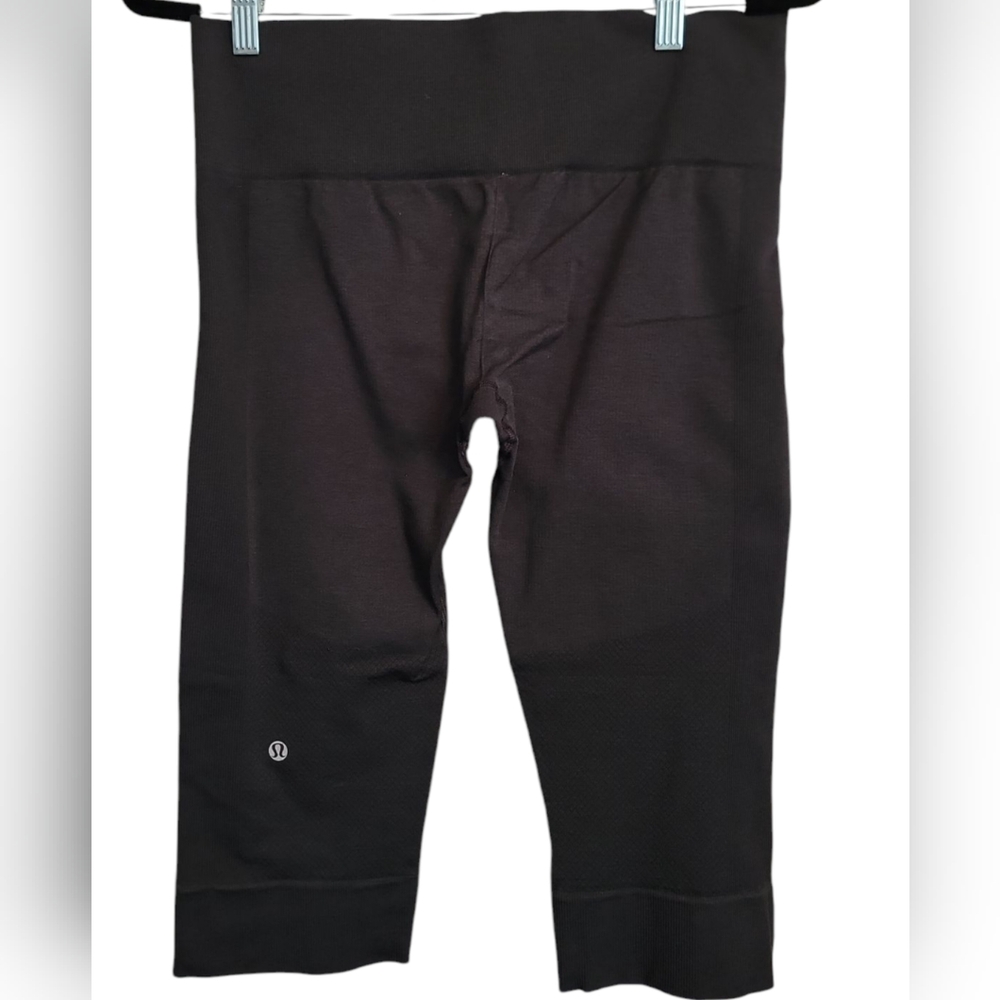 Lululemon Black Capri